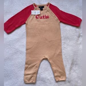 Gap Baby Girl knitted Jumpsuit size 6-12 months